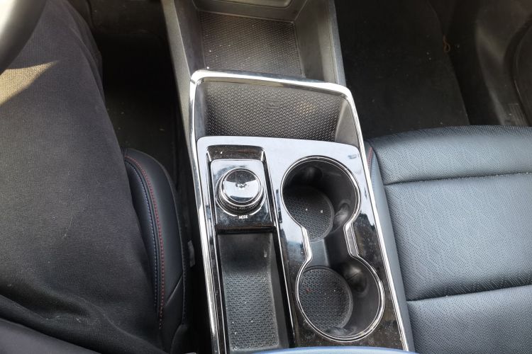 雪佛兰 探界者Plus 2024款 102km RS 至臻版中控内饰18