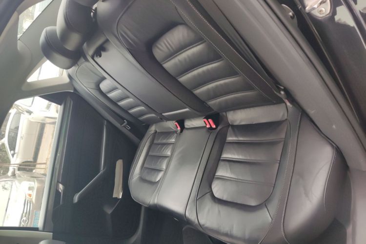 大众 帕萨特 2016款 330TSI DSG尊荣版中控内饰7004