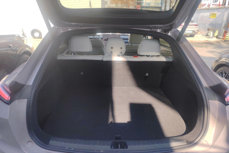 乐道L60 2024款 60kWh 后驱版机舱底盘23