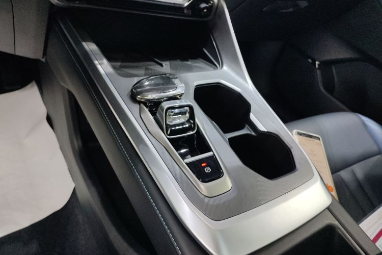 广汽传祺 传祺GS3 2023款 影速 270T 劲享版中控内饰18