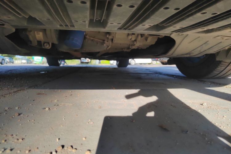 别克 君越 2021款 652T 豪华型局部细节9008