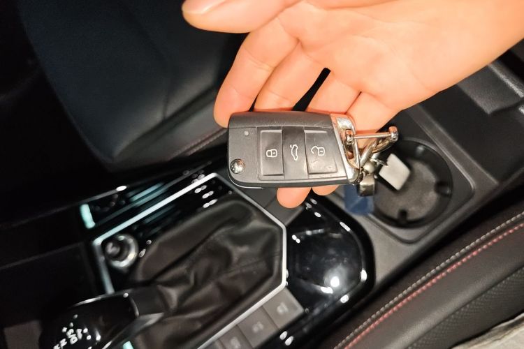 大众 探岳 2020款 330TSI 两驱豪华智联版中控内饰7001