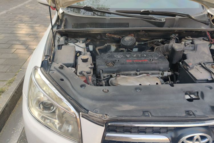 丰田 RAV4荣放 2010款 2.0L 自动豪华升级版局部细节9006