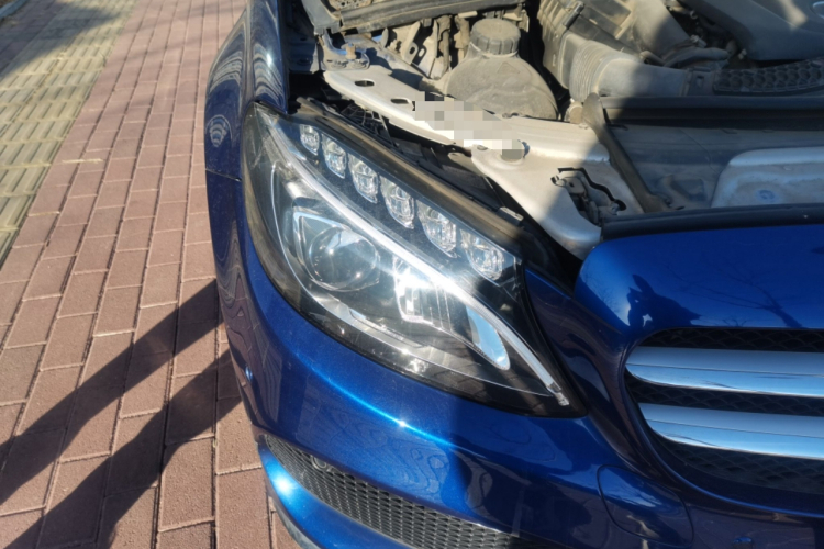 奔驰C级 2017款 改款 C 200 L车身外观8