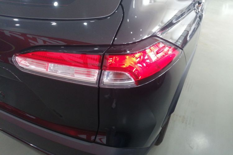 丰田 卡罗拉锐放 2024款 2.0L 精英版车身外观6006