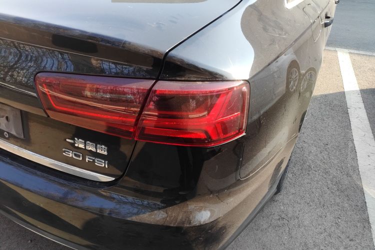 奥迪A6L 2017款 30 FSI 舒适型车身外观9