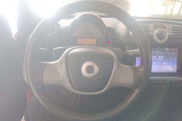 smart fortwo 2011款 1.0 MHD 硬顶标准版局部细节13