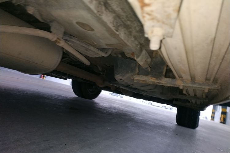 丰田 汉兰达 2018款 2.0T 两驱精英版 7座 国VI局部细节9001