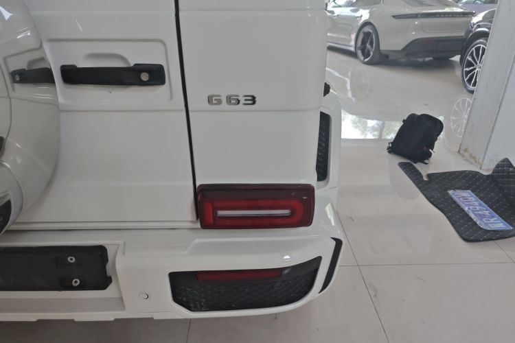 奔驰G级（平行进口） G550 自动4.0T V8 车身外观9