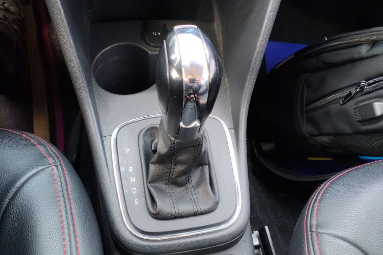 大众 Polo 2016款 1.4L 自动风尚型中控内饰18