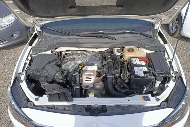 别克 英朗 2018款 15T 手动精英型 国V机舱底盘24