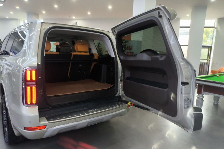 坦克500 2022款 3.0T 运动版 造境型 5座机舱底盘23