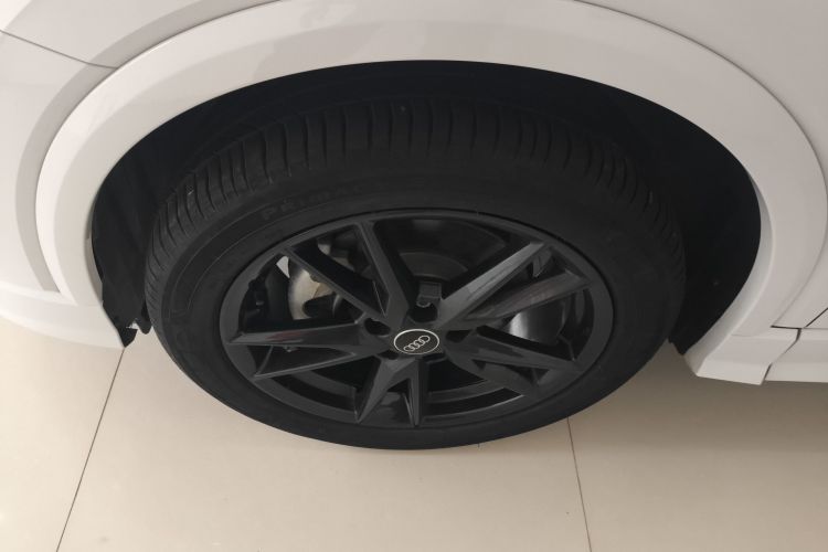 奥迪Q2L 2024款 35TFSI 进取动感型车身外观6002