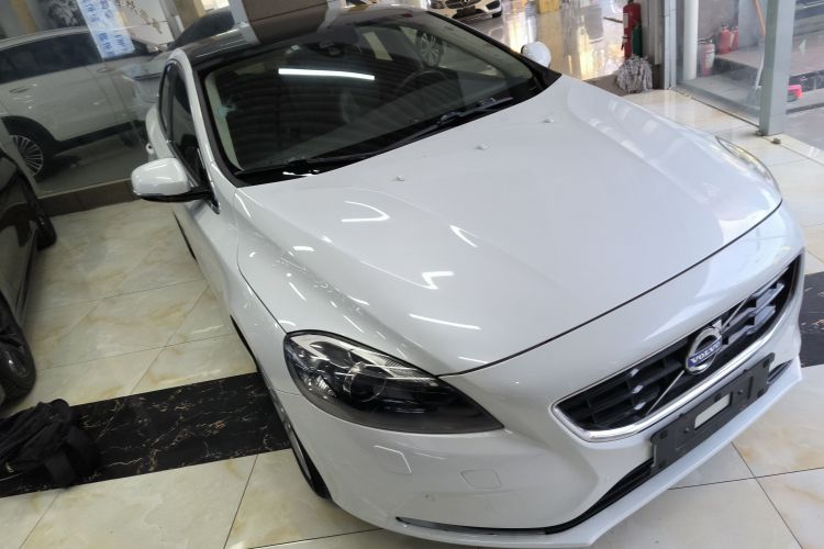 沃尔沃V40 2015款 1.6T 智雅版车身外观3