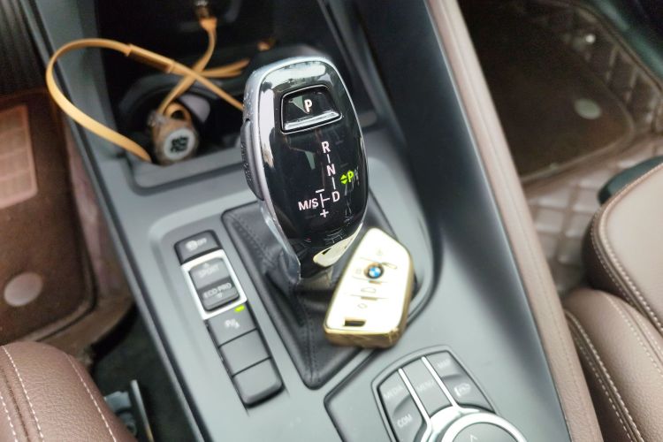 宝马X1 2021款 改款 sDrive25Li 领先型中控内饰18