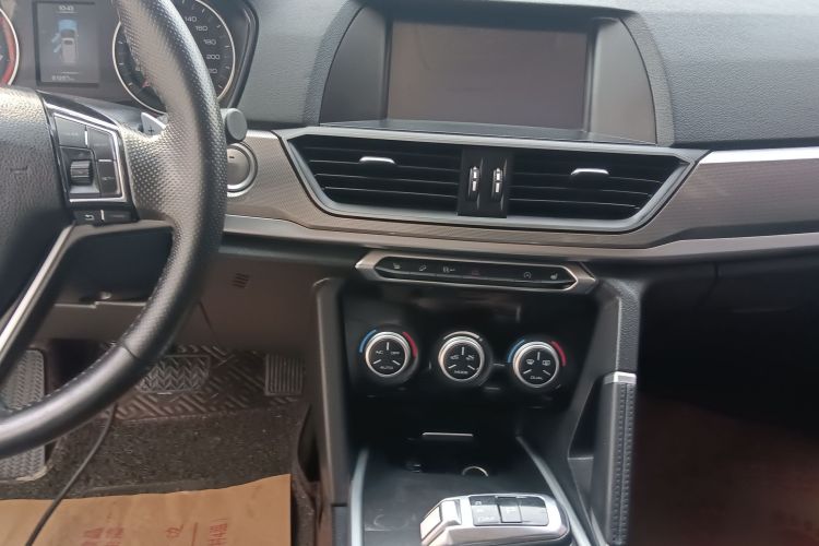 哈弗H6 2018款 运动版 1.5T 自动两驱精英型 国V中控内饰16