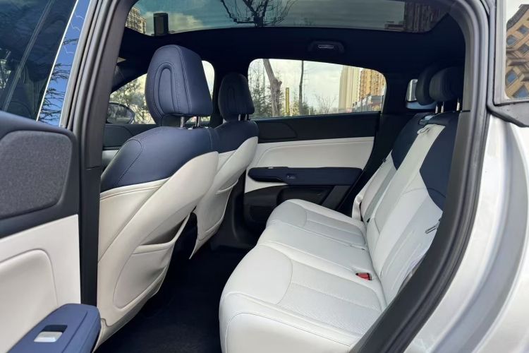 小鹏G6 2023款 580 长续航 Pro中控内饰21