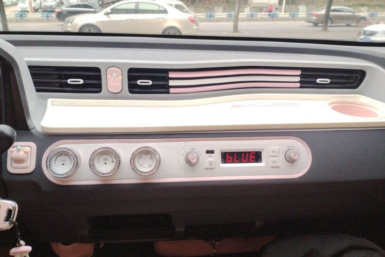 五菱汽车 宏光MINIEV 2022款 马卡龙臻享款 三元锂中控内饰16