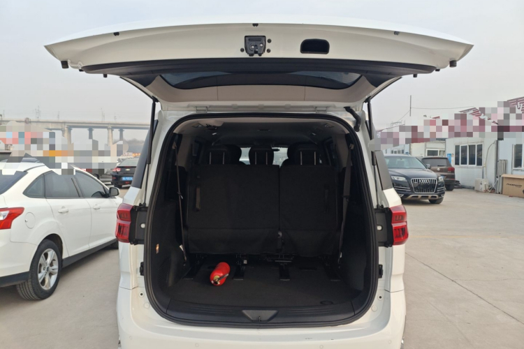 上汽大通MAXUS 大通G20 2023款 ES 2.0T 汽油自动超值版局部细节23