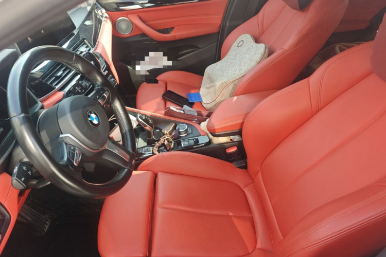 宝马X2 2021款 sDrive25i 领先型M越野套装中控内饰19