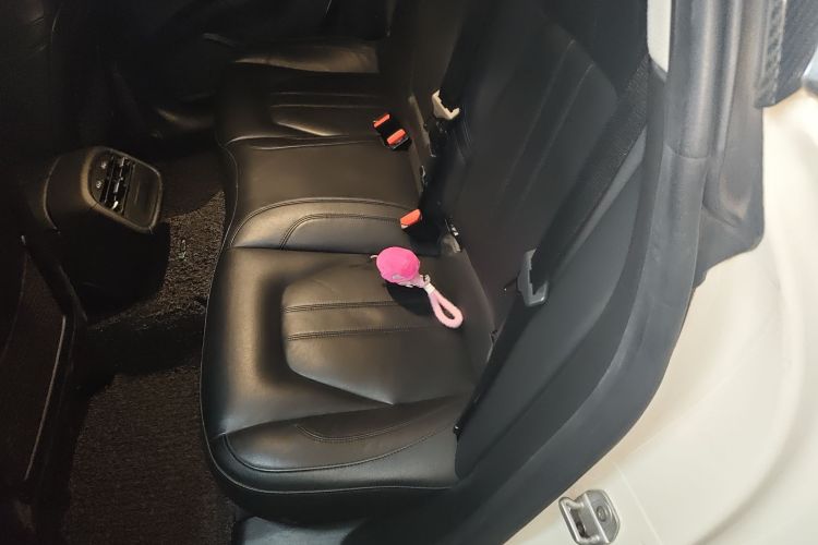 玛莎拉蒂 Ghibli 2018款 3.0T 运动版中控内饰21