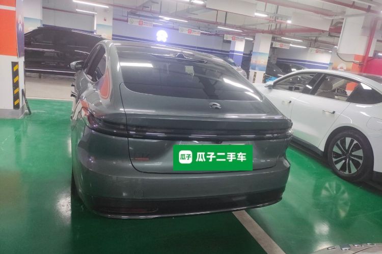 蔚来ET7 2022款 100kWh车身外观6