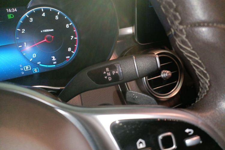 奔驰GLC 2021款 GLC 300 L 4MATIC 豪华型中控内饰18