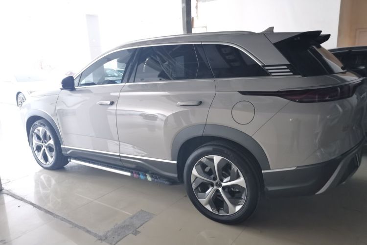 比亚迪 护卫舰07 2023款 DM-i 100KM 尊贵型车身外观4