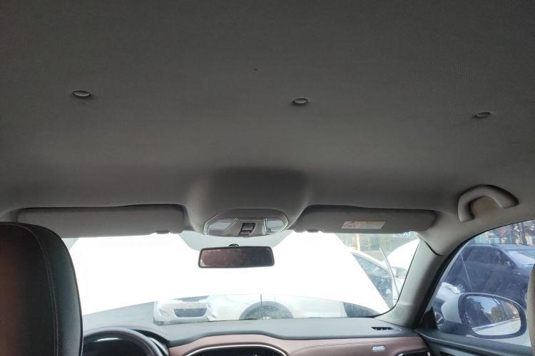 中华V6 2018款 1.5T 自动豪华型局部细节22