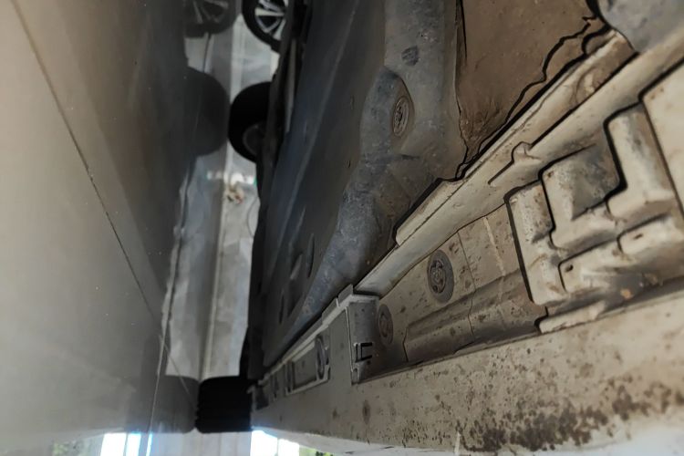 丰田 雷凌 2021款 185T CVT豪华版局部细节9002