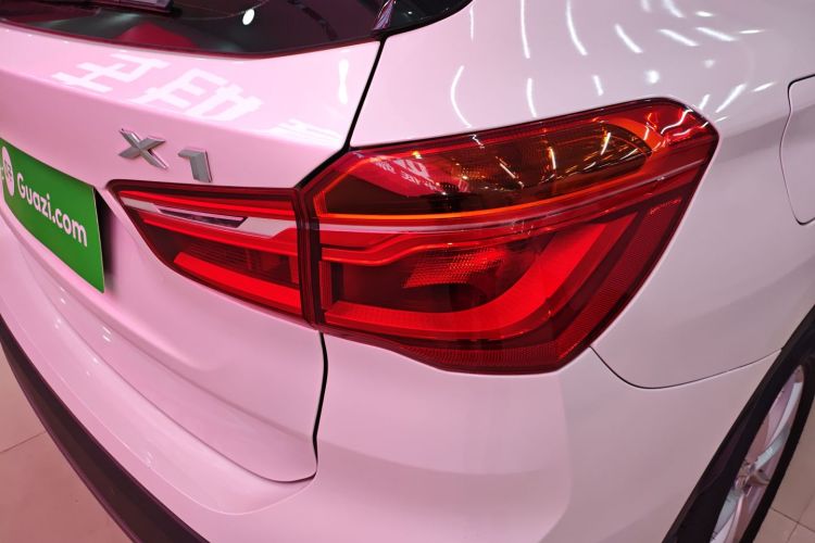 宝马X1 2018款 sDrive18Li 时尚型车身外观6006