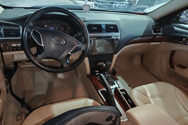 广汽传祺 传祺GA5 2013款 1.8T 自动尊贵版中控内饰12