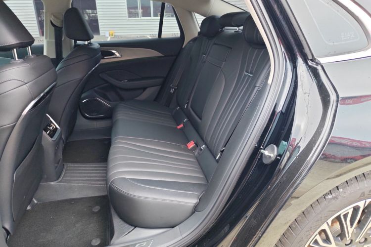 红旗H5 2024款 2.0T 自动智联旗畅版中控内饰21