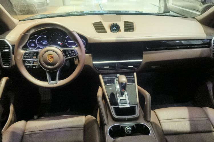 保时捷 2023款 Cayenne 3.0T中控内饰12