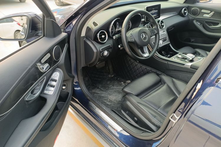 奔驰C级 2018款 C 200 L 运动版中控内饰7003