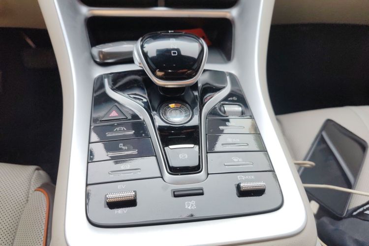 比亚迪 宋Pro新能源 2022款 DM-i 110km 旗舰型Pro中控内饰18