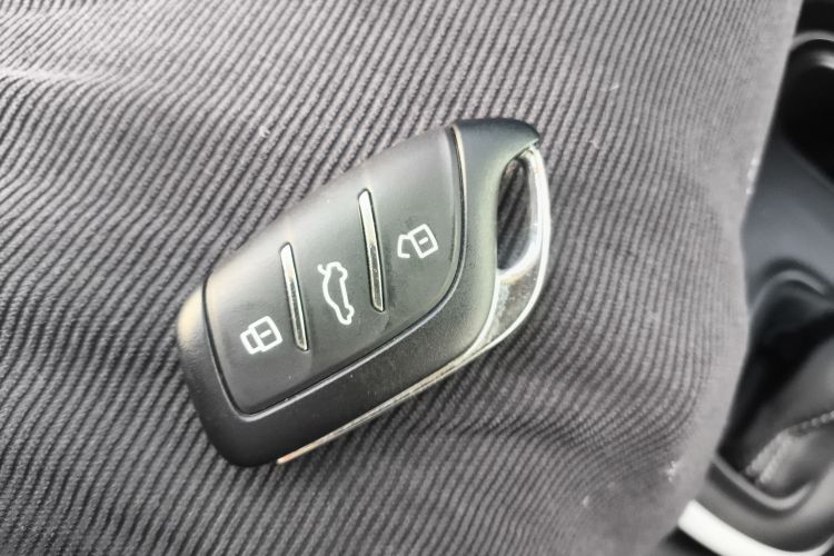 荣威 科莱威CLEVER 2022款 311km元气啵啵版中控内饰11