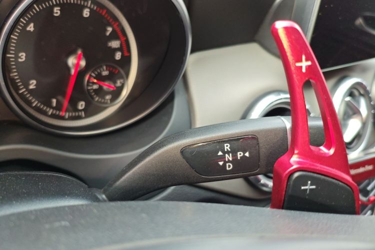 奔驰CLA 2017款 改款 CLA 200 时尚型局部细节18