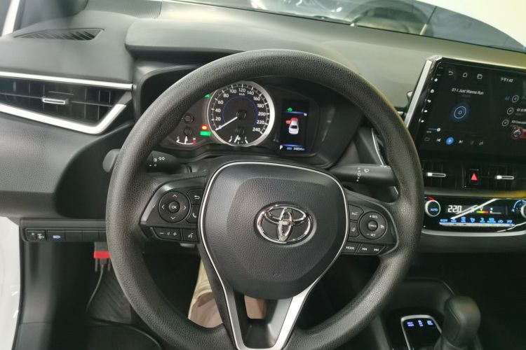 丰田 雷凌 2022款 双擎 1.8H E-CVT豪华版局部细节13