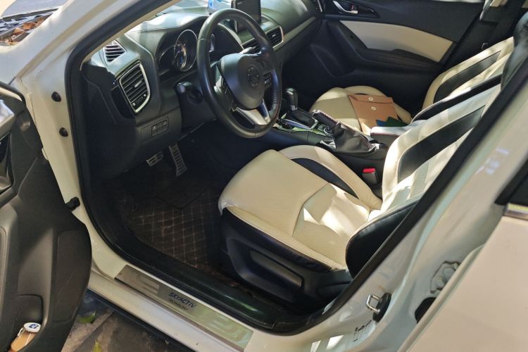 马自达3 昂克赛拉 2014款 三厢 2.0L 自动旗舰型中控内饰20