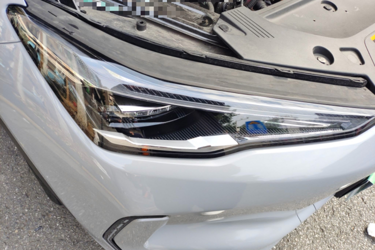 吉利银河 银河E5 2024款 530km 探索+版车身外观8