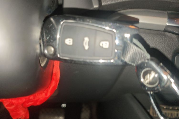 奥迪A3 2018款 30周年年型 Limousine 35 TFSI 进取型中控内饰11