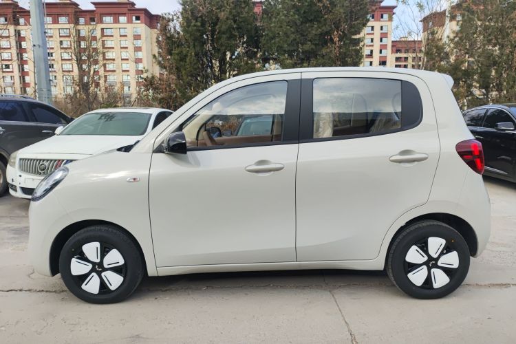 五菱汽车 宏光MINIEV 2025款 四门版 进阶款车身外观4