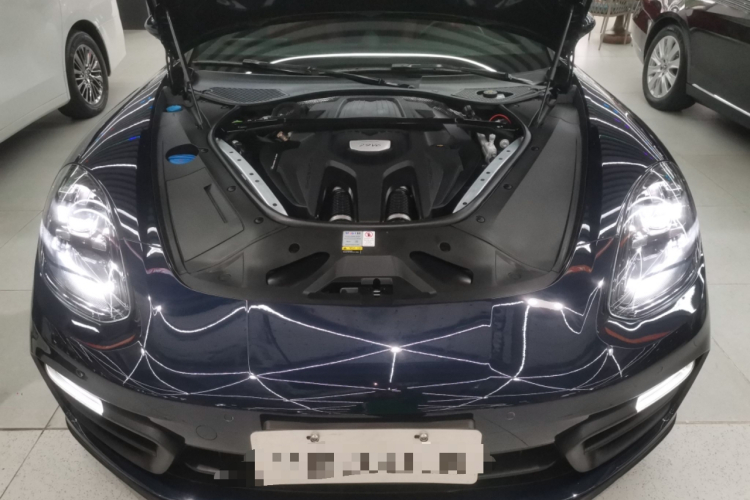保时捷 2021款 Panamera 2.9T机舱底盘24