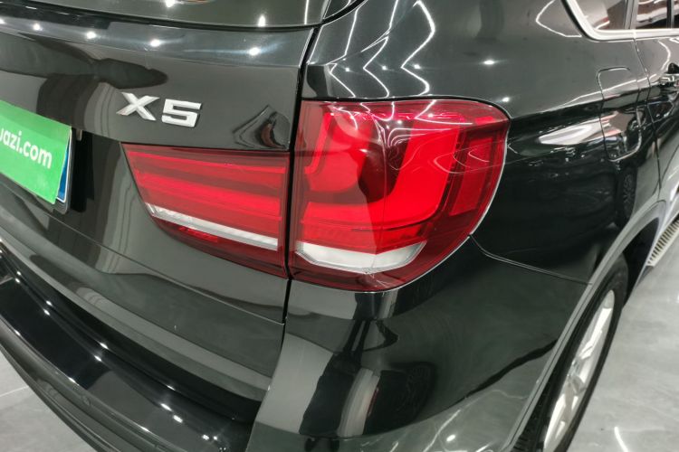宝马X5(进口) 2015款 xDrive28i车身外观9
