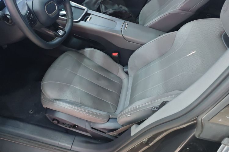 领克07 2024款 EM-P 126长续航 Halo中控内饰19