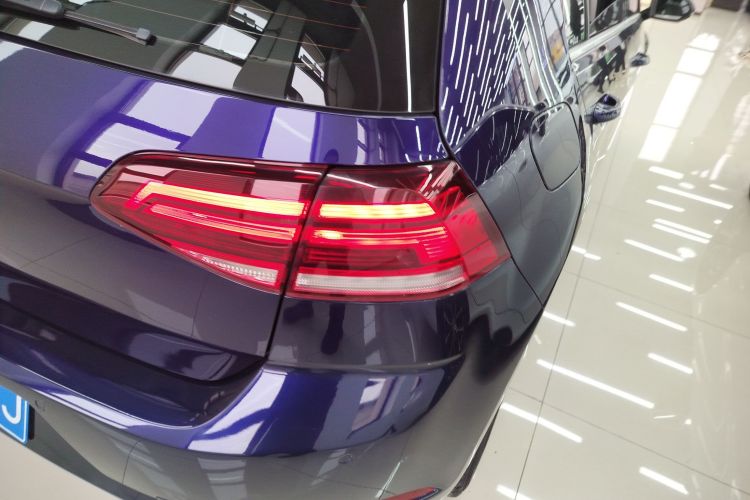 大众 高尔夫 2018款 180TSI 自动舒适型车身外观9