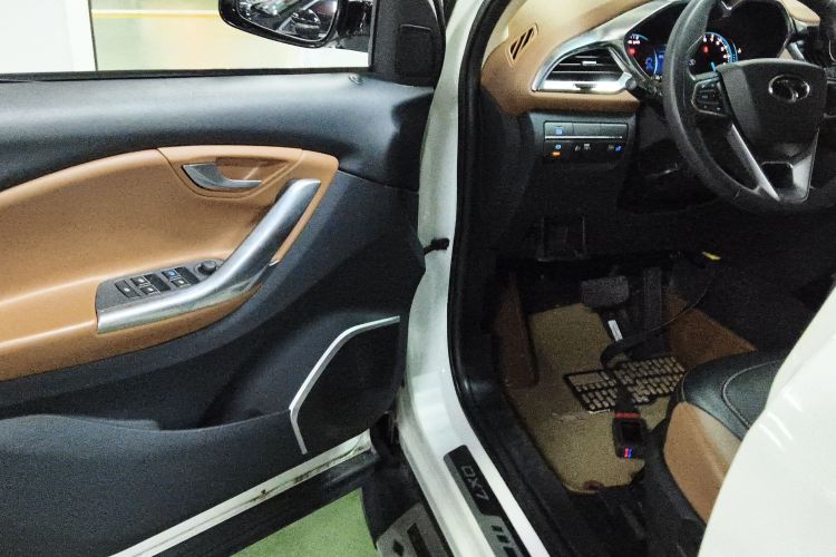 东南DX7 2017款 1.5T 自动荣耀版中控内饰7003