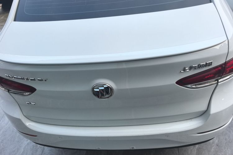 别克 英朗 2018款 18T 自动旗舰型车身外观6