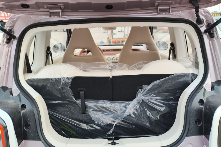 奔腾小马 2025款 222km 灵动马机舱底盘23